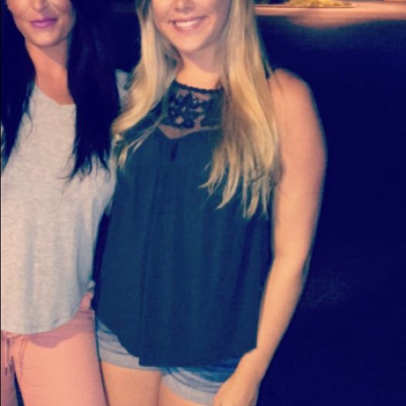 Tank top - Picture 3 of 3